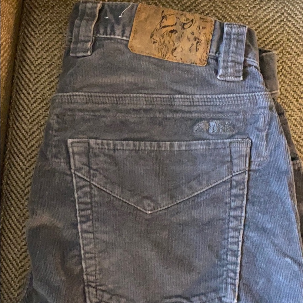Mountain khakis corduroys 32x32 classic fit